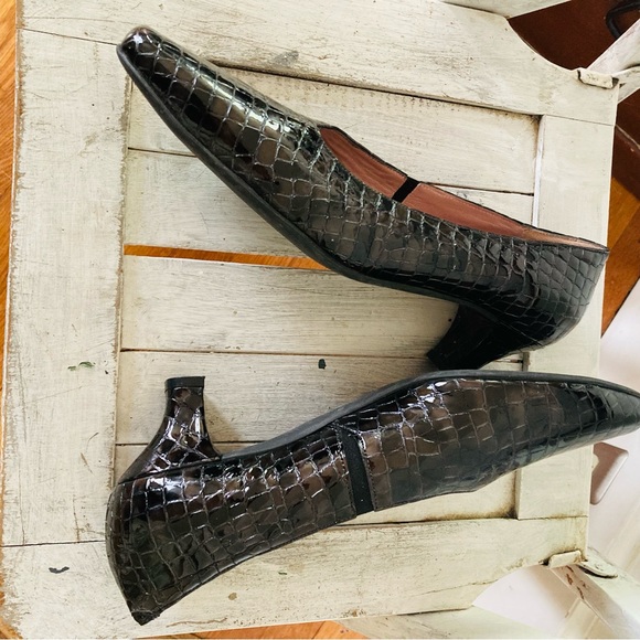 Beautifeet size 41 black patten leather heels - Picture 3 of 6